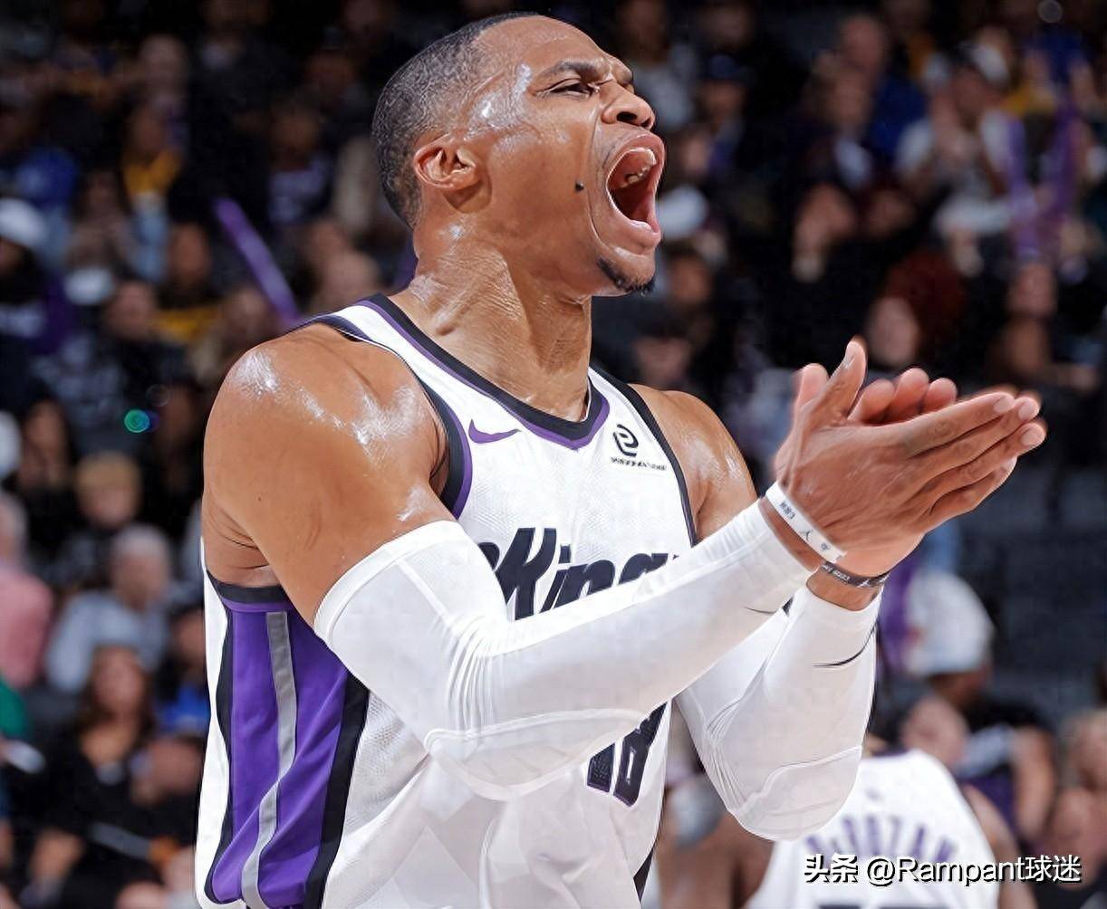 包含转会期NBA常规赛传出新动向；萨克拉门托国王绝杀压哨；管理层表态：悬念犹存；更衣室氛围转暖的词条