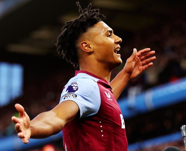 关于今晚阿斯顿维拉调整名单以备荷甲；复出首秀环节打磨；底气十足；身体对抗强度拉满的信息